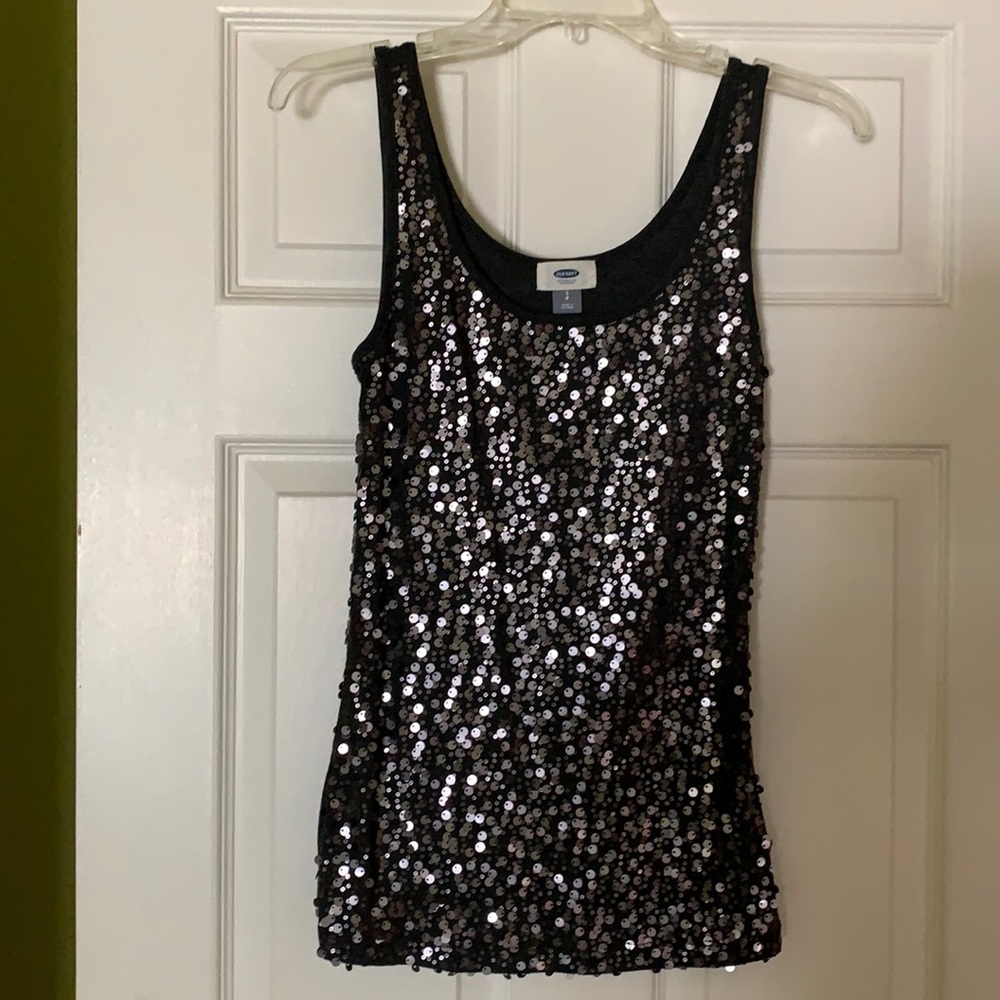 Tank with sequines
